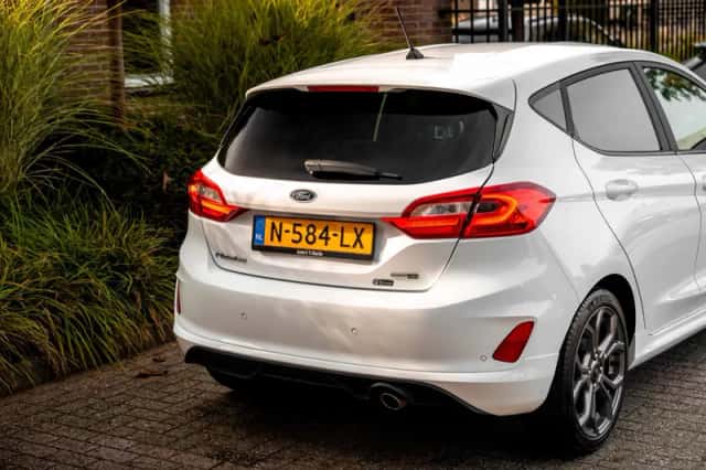 Ford Fiesta (2021) thumbnail 4