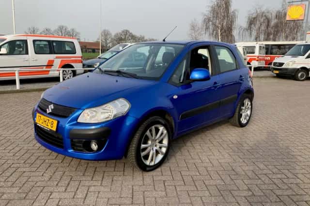 Suzuki SX4 (2009) thumbnail 1