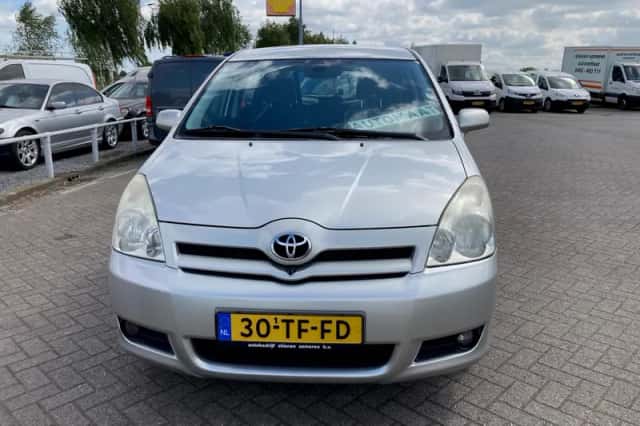 Toyota Verso (2006) thumbnail 5