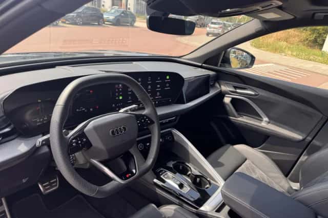 Audi Q5 (2025) thumbnail 5