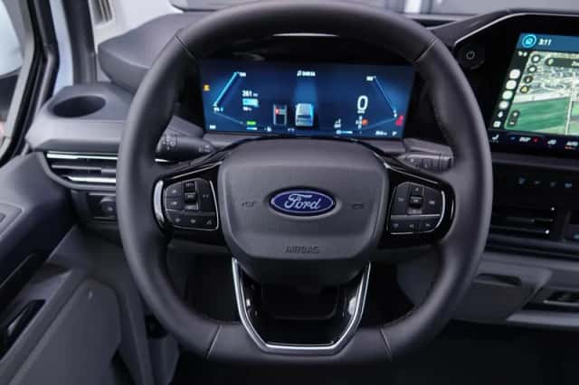 Ford E-Transit (2025) thumbnail 4