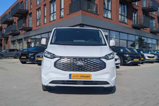 Ford E-Transit (2025) thumbnail 6