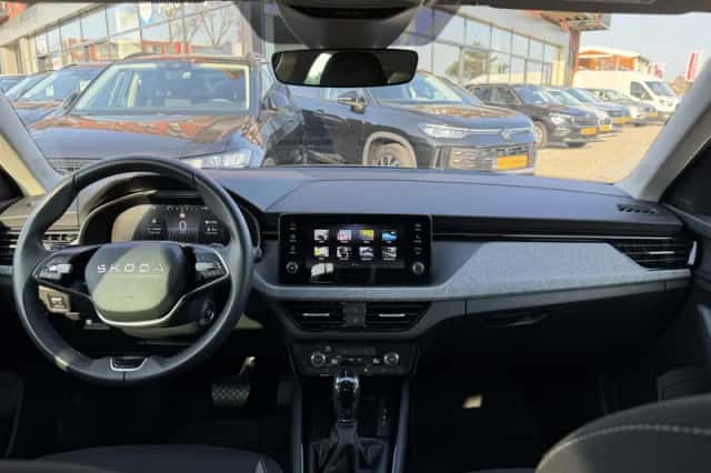Škoda Kamiq (2025) thumbnail 4