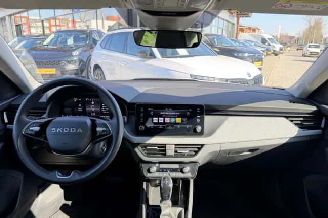 Škoda Kamiq (2025) thumbnail 4