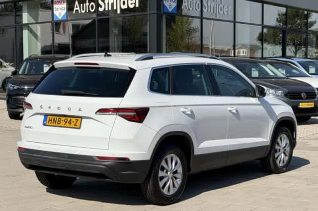 Škoda Karoq (2024) thumbnail 3