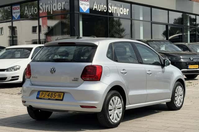 Volkswagen Polo (2017) thumbnail 3