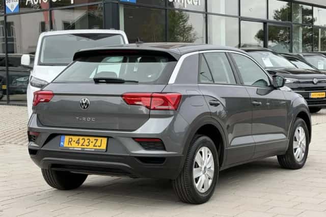 Volkswagen T-Roc (2020) thumbnail 3