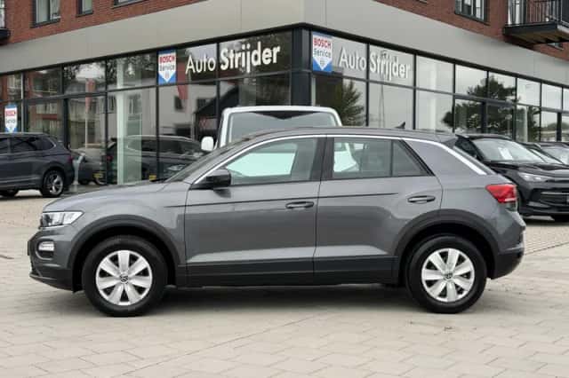 Volkswagen T-Roc (2020) thumbnail 5