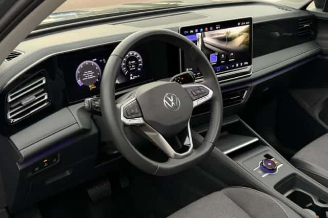 Volkswagen Tiguan (2025) thumbnail 4