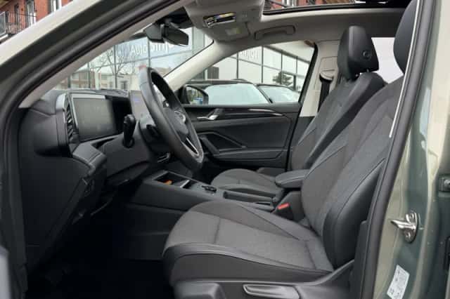 Volkswagen Tiguan (2025) thumbnail 5