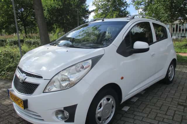 Chevrolet Spark (2010) thumbnail 1