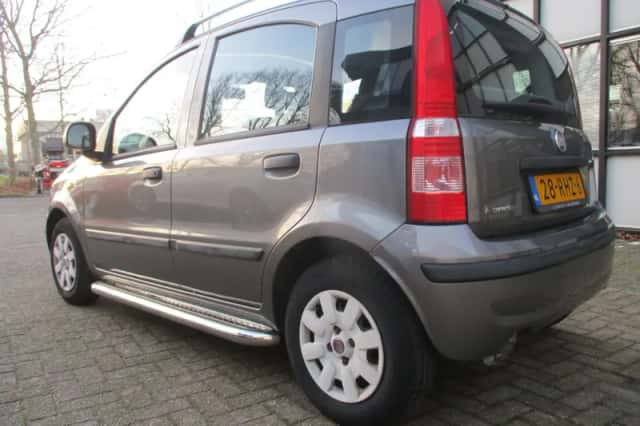 Fiat Panda (2011) thumbnail 2