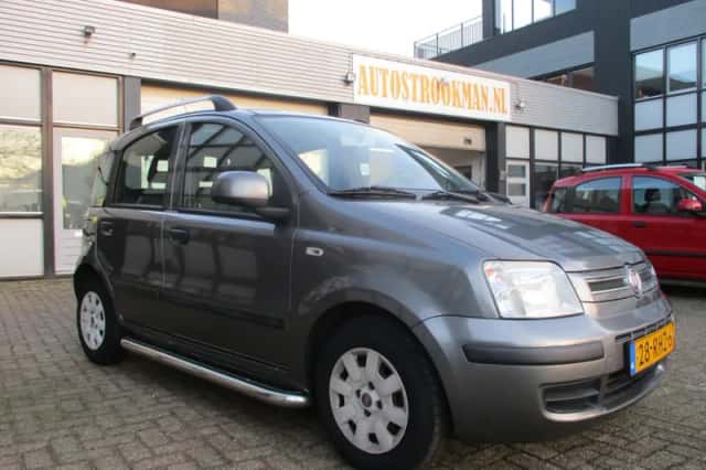 Fiat Panda (2011) thumbnail 3