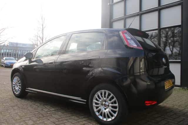 Fiat Punto (2014) thumbnail 3