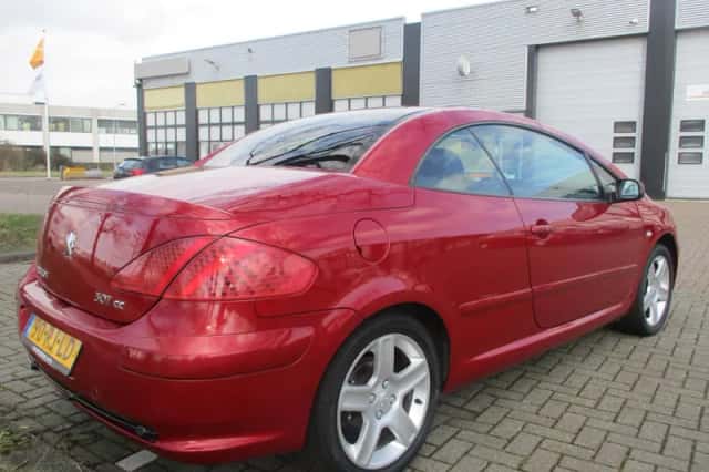 Peugeot 307 CC (2005) thumbnail 6