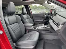 Mitsubishi Outlander (2026) thumbnail 11