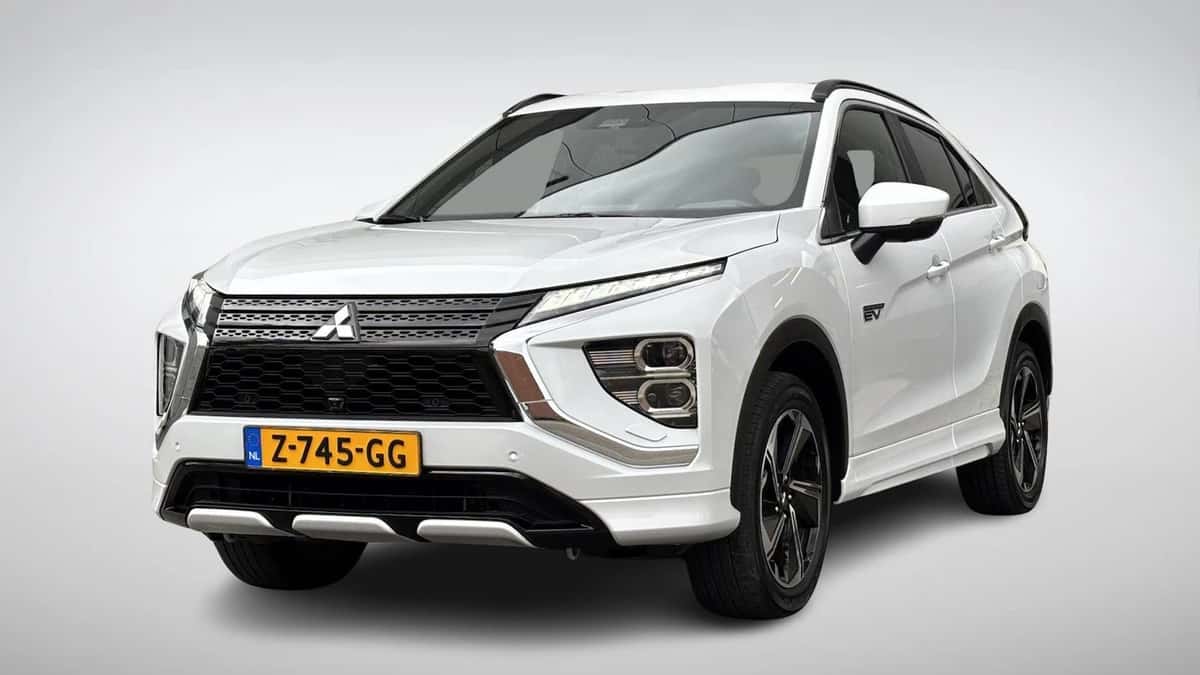 Mitsubishi Eclipse Cross (2024) — foto 1