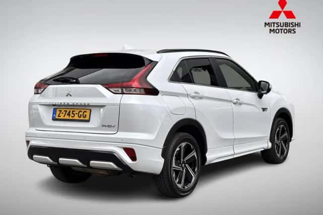 Mitsubishi Eclipse Cross (2024) thumbnail 4
