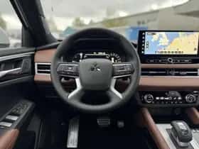 Mitsubishi Outlander (2026) thumbnail 15