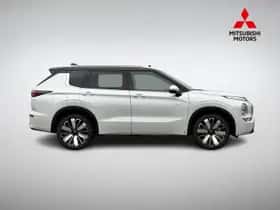 Mitsubishi Outlander (2026) thumbnail 3