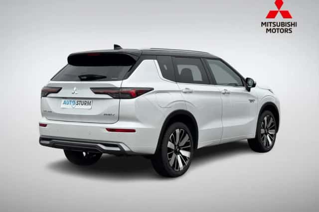 Mitsubishi Outlander (2026) thumbnail 4