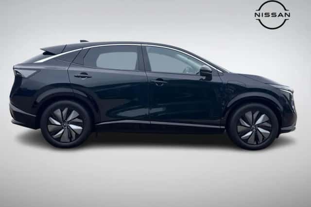 Nissan Ariya (2025) thumbnail 4