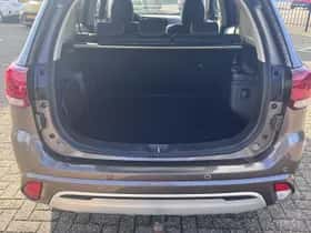 Mitsubishi Outlander (2021) thumbnail 19