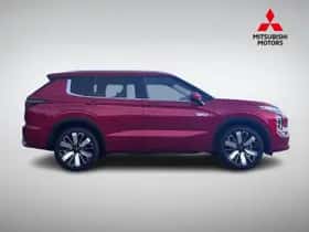 Mitsubishi Outlander (2026) thumbnail 4