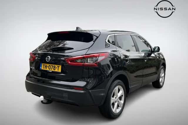 Nissan Qashqai (2018) thumbnail 4