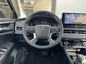 Mitsubishi Outlander (2026) thumbnail 14