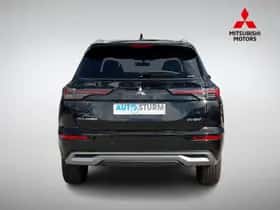 Mitsubishi Outlander (2026) thumbnail 5