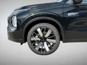 Mitsubishi Outlander (2026) thumbnail 8