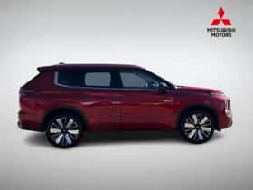 Mitsubishi Outlander (2025) thumbnail 3