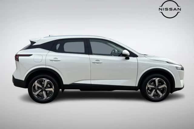 Nissan Qashqai (2024) thumbnail 3