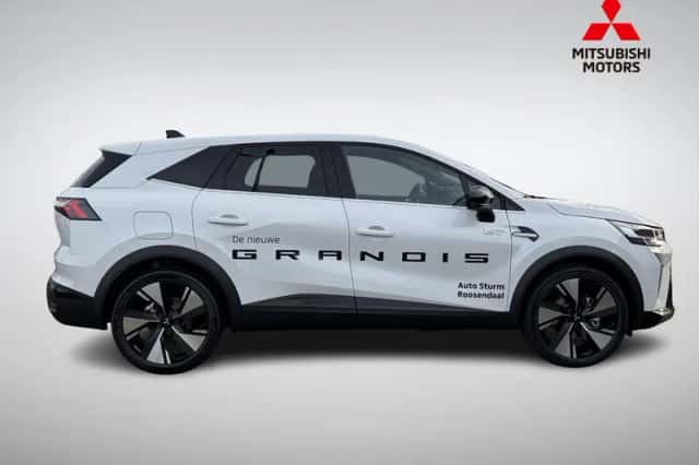 Mitsubishi Grandis (2025) thumbnail 3