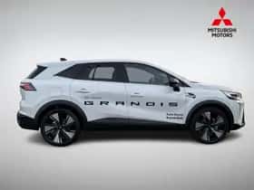 Mitsubishi Grandis (2025) thumbnail 3
