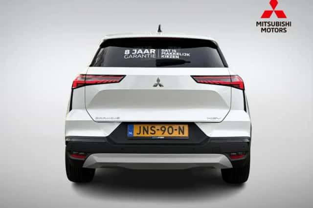 Mitsubishi Grandis (2025) thumbnail 5