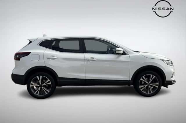 Nissan Qashqai (2020) thumbnail 3