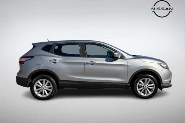 Nissan Qashqai (2014) thumbnail 3