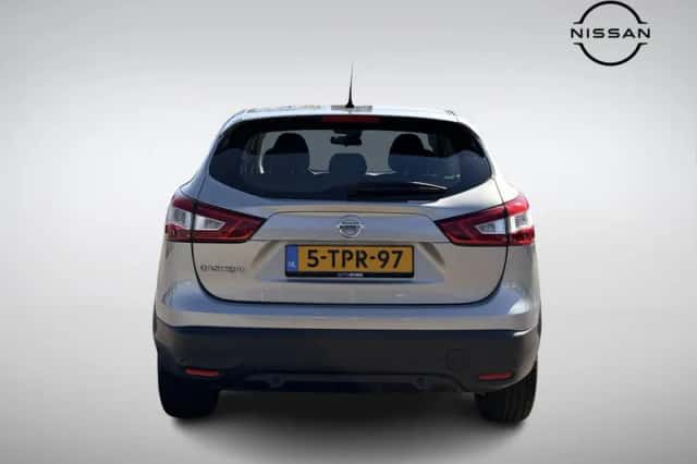 Nissan Qashqai (2014) thumbnail 5