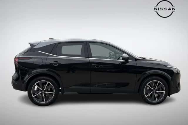 Nissan Qashqai (2023) thumbnail 3