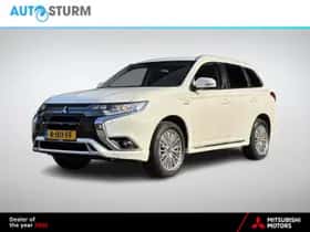 Mitsubishi Outlander (2021) thumbnail 1