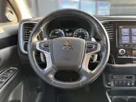 Mitsubishi Outlander (2021) thumbnail 14