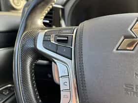 Mitsubishi Outlander (2021) thumbnail 15