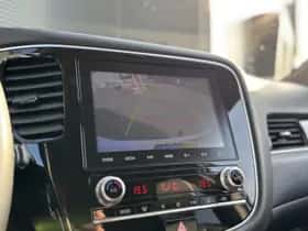Mitsubishi Outlander (2021) thumbnail 20