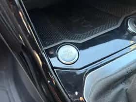 Volkswagen T-Roc (2023) thumbnail 31