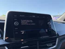 Volkswagen T-Roc (2023) thumbnail 33