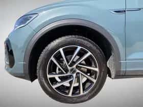 Volkswagen T-Roc (2023) thumbnail 8