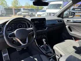 Volkswagen T-Roc (2023) thumbnail 10