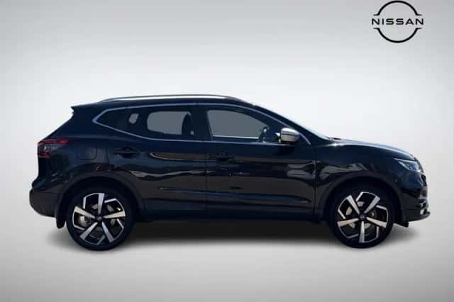 Nissan Qashqai (2019) thumbnail 3